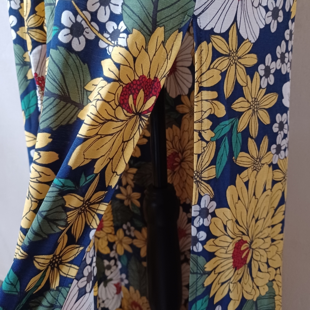 F21 Floral Print Dress - Picture 6 of 13